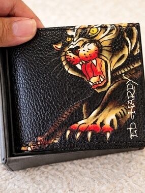 Ed Hardy Men's Wallet & Valet Tray Set Tiger Flame Bifold Y2K Gift Box
